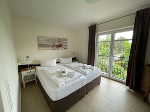 Unclassified image, 3 of 45, button