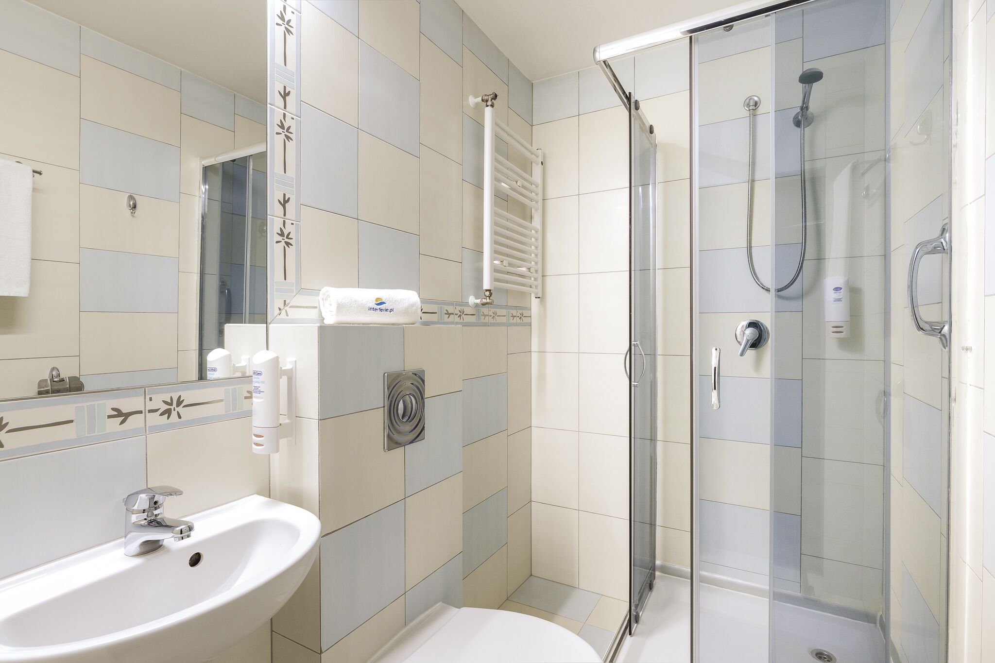 twin room | bathroom | shower, rainfall showerhead, towels, soap