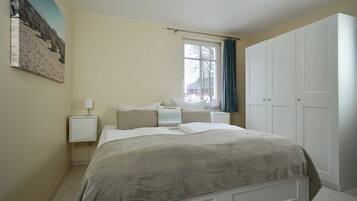 1 Schlafzimmer, Reisekinderbett, WLAN, Bettwäsche