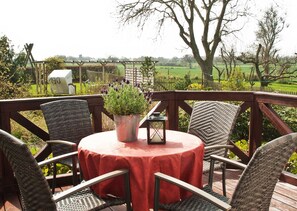 Outdoor dining - Ferienwohnung Mühlenblick - Ferienhof B��rsby - Ferienwohnung M��hlenblick (Pommerby)