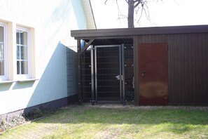 Enceinte de lâhĂ©bergement