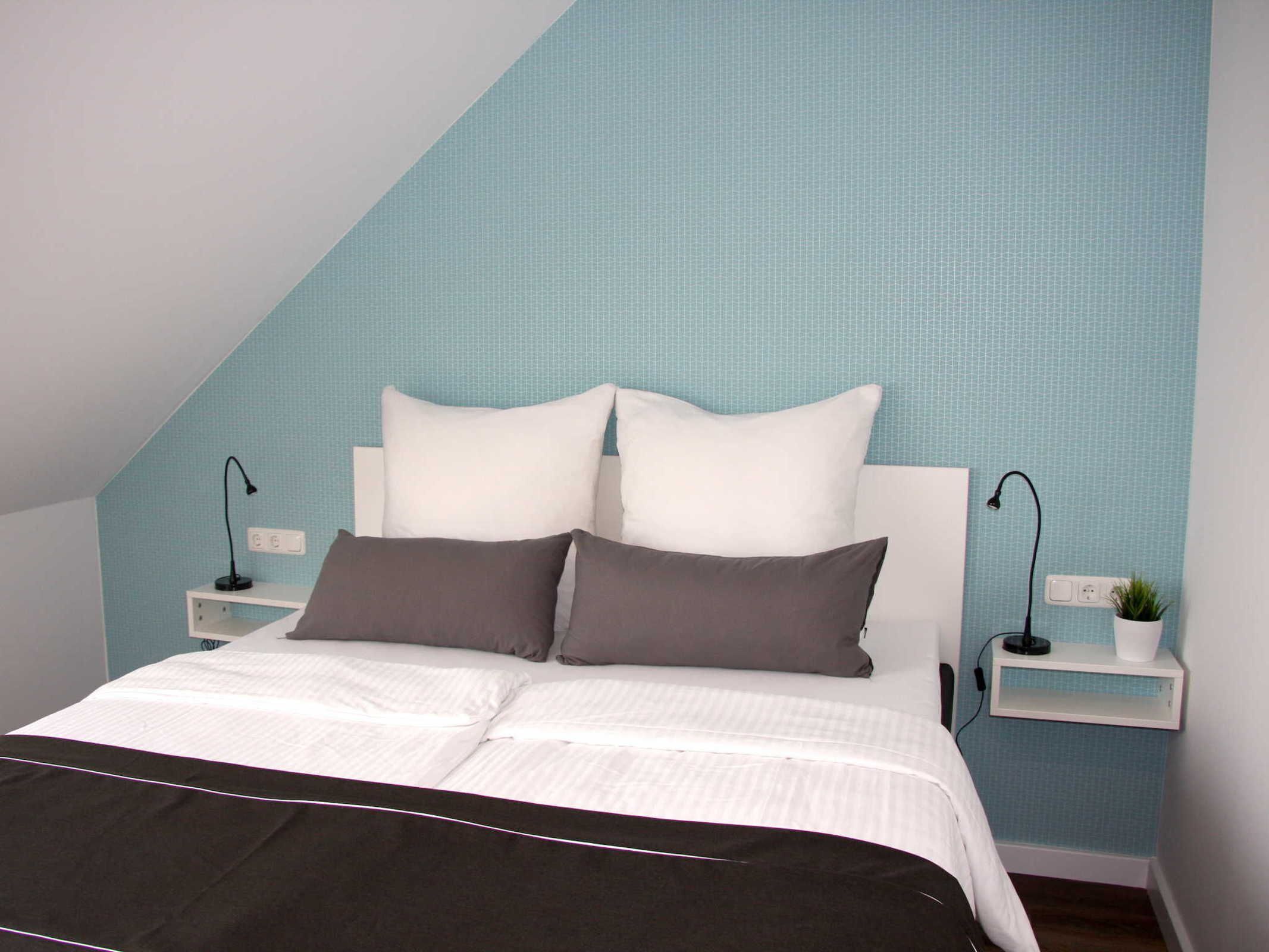 3 bedrooms, in-room safe, travel cot, WiFi