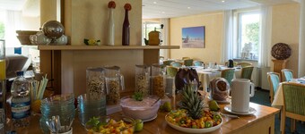 One-room apartment type S3 in the basement - Strandstraße 24