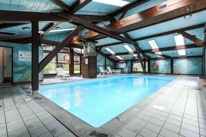 Indoor pool - Apartment Refuge Des Bellachat - Alpes Travel - Les Houches (Sleeps 2-4) (Les Houches)