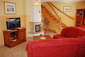 Télévision, cheminée