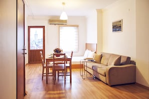 1 bedroom, premium bedding, individually decorated