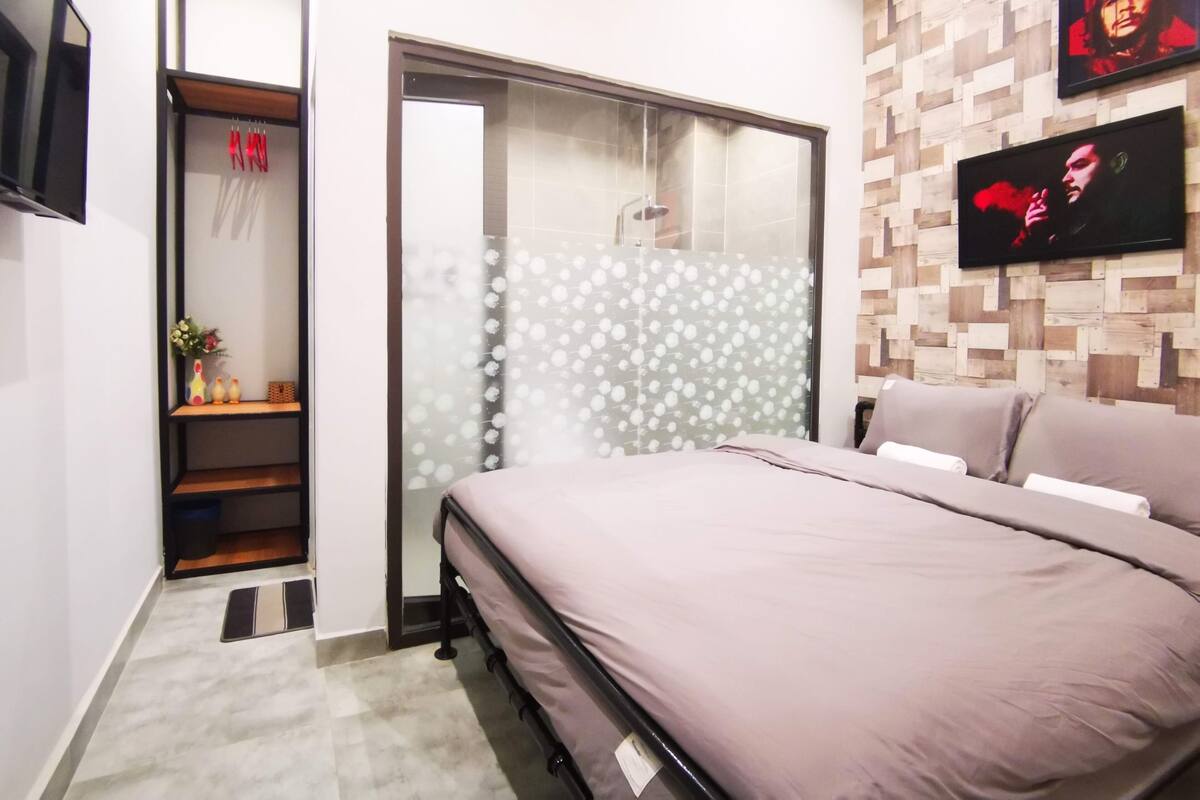 Standard Double Room, No Windows