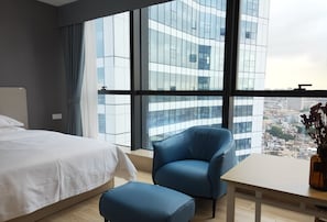 Desk, blackout curtains, iron/ironing board, free WiFi - The Passion Man Hotel (Zhongshan)