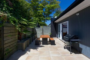 BBQ/picnic Area - Awesome Central Rotorua Pad (Rotorua)