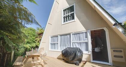 Awesome 3 bed Rotorua Lake House