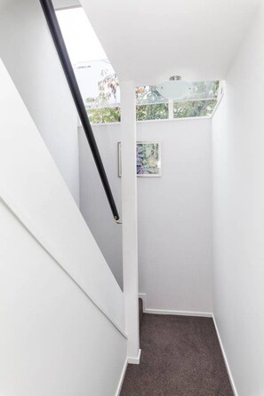 Interior - Awesome Central Christchurch Townhouse (Christchurch)