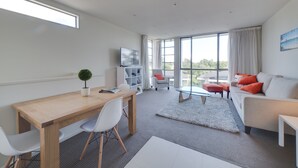 Unclassified image, 2 of 15, button - Central Taupo 3 bed Apartment (Taupo)