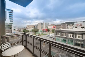 Exterior - Best Location in Wellington (Wellington)