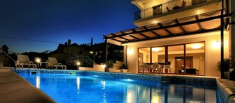 Villa 22, prachtige villa met een prachtig uitzicht op de baai van Boka