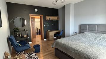 4 chambres, fer et planche Ă repasser, Wi-Fi, draps fournis