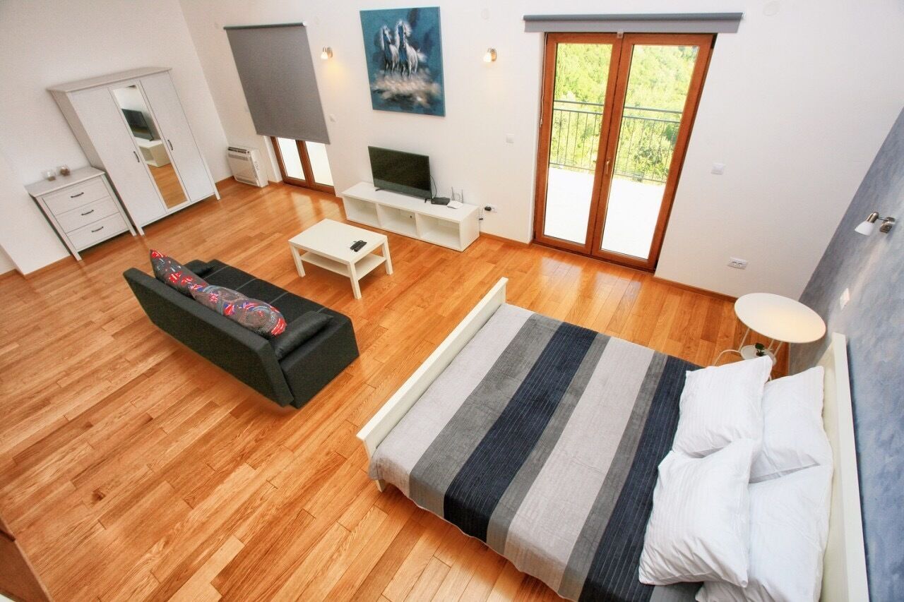 4 chambres, fer et planche à repasser, Wi-Fi, draps fournis