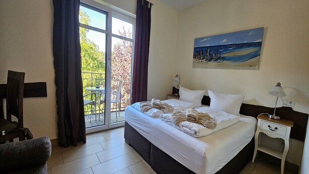 1 bedroom, in-room safe, desk, WiFi