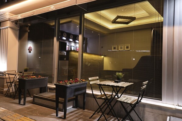 Front of property - The Breeze Hotel (Eskisehir)