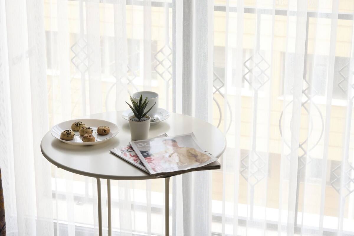 family room | 1 bedroom, premium bedding, minibar, desk