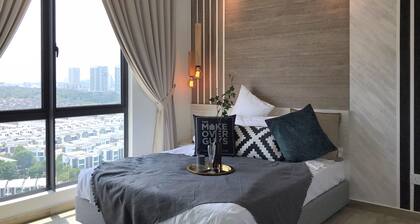 Kenwingston Square Garden by IdealHub