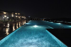 Outdoor pool - Kenwingston Square Garden by IdealHub (Cyberjaya)
