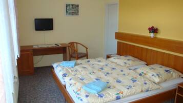 1 Schlafzimmer, Schreibtisch, WLAN, Bettwäsche