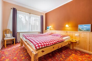2 Schlafzimmer, Reisekinderbett, WLAN, Bettwäsche