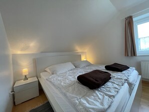 2 makuuhuonetta, silitysrauta/-lauta, Wi-Fi