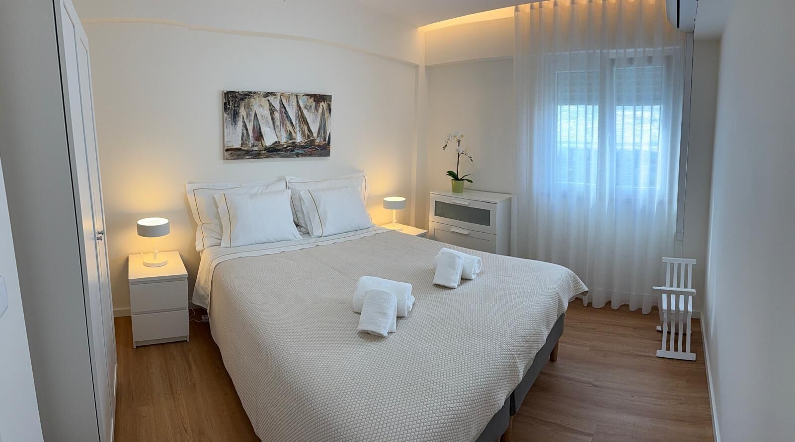 2 bedrooms, iron/ironing board, free WiFi, bed sheets