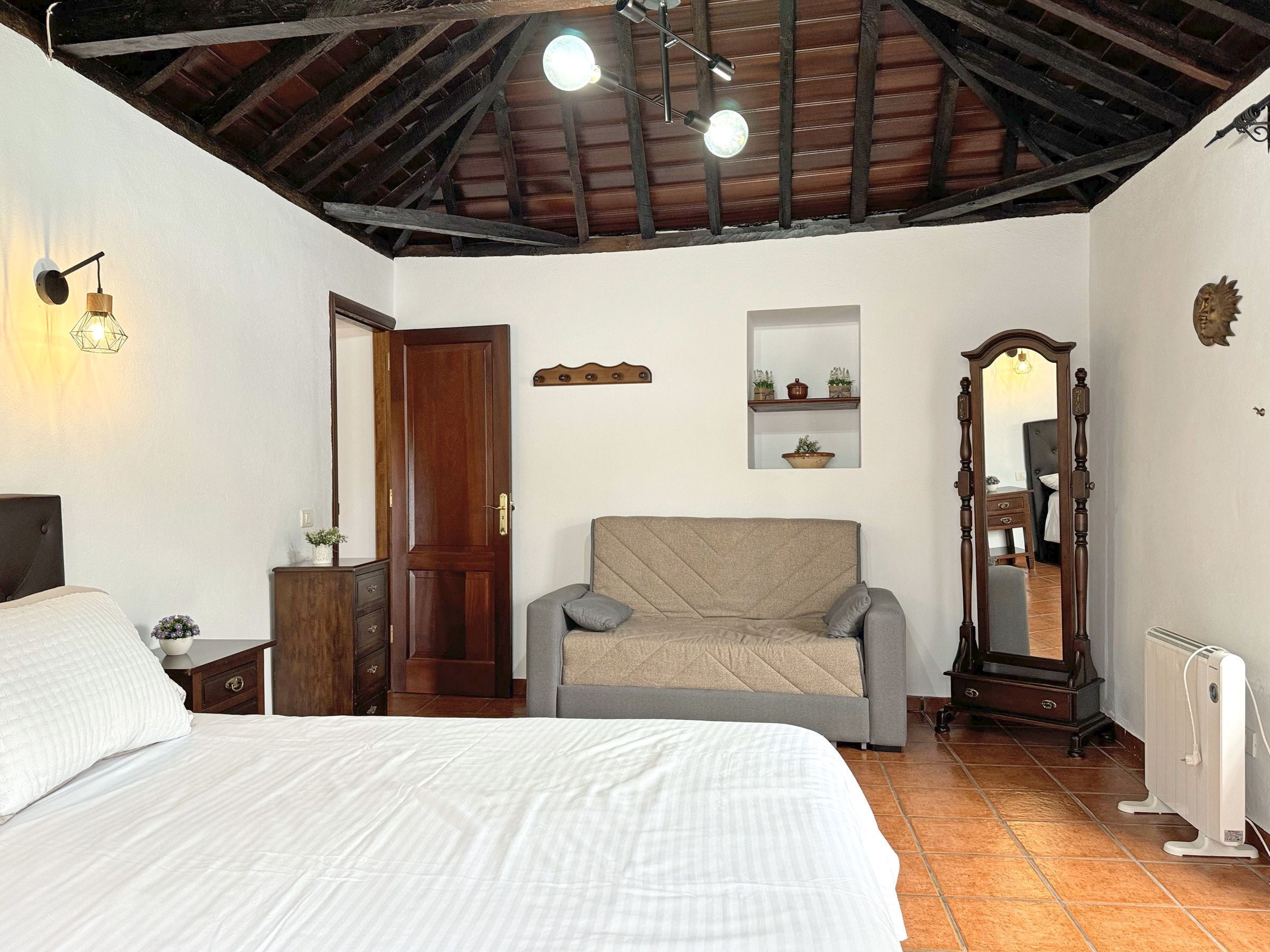 2 Schlafzimmer, Reisekinderbett, WLAN, Bettwäsche