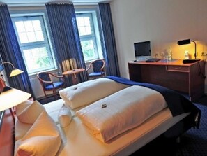 Unclassified image, 2 of 5, button