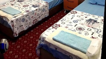 Suite Familiale, 1 chambre, vue ville | Lits supplémentaires