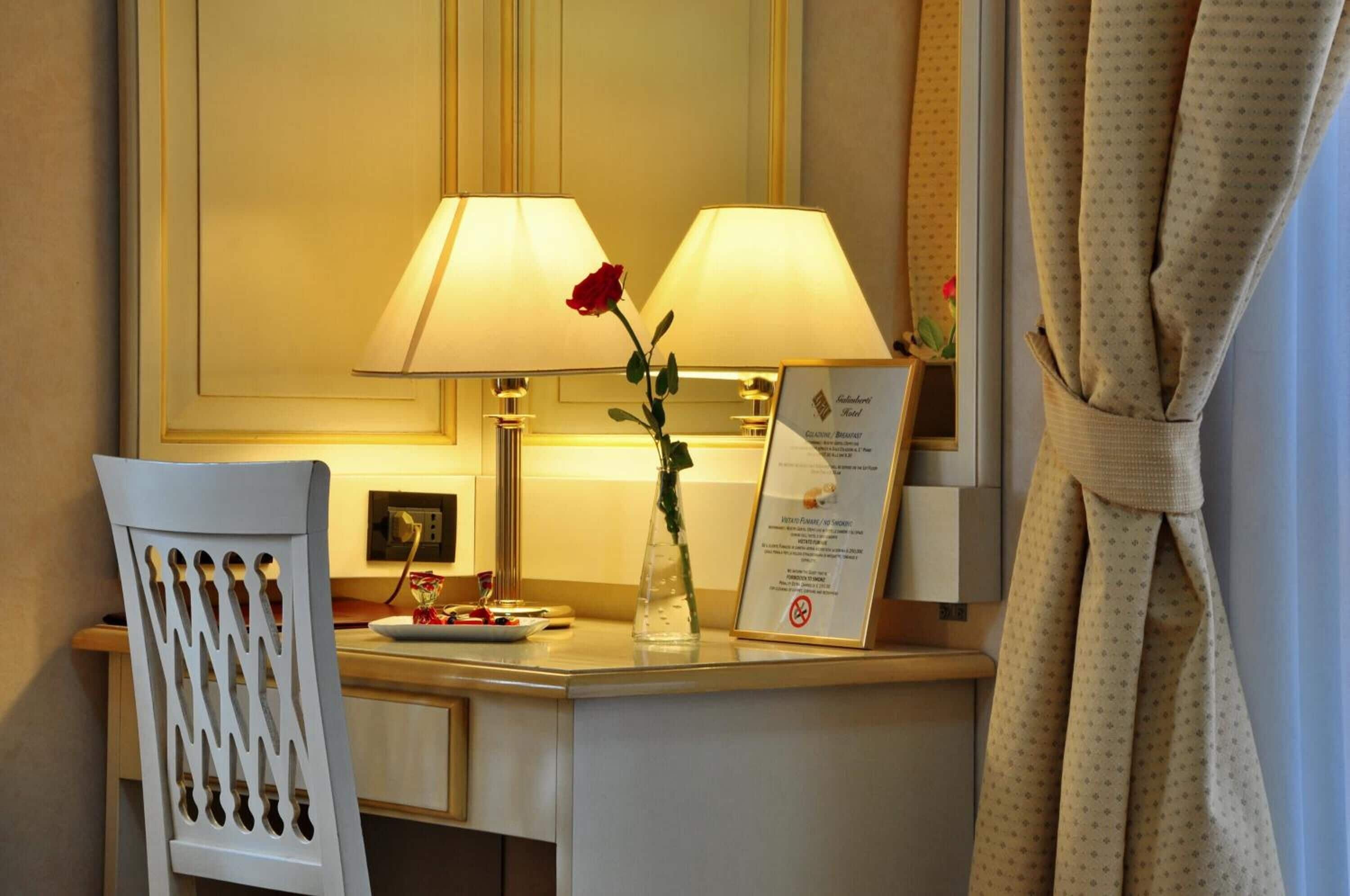 desk, blackout curtains, soundproofing, free wifi