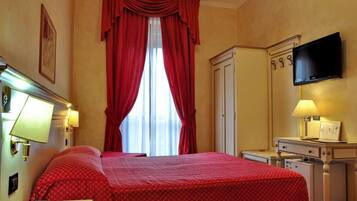 Twin Room | Desk, blackout drapes, soundproofing, free WiFi