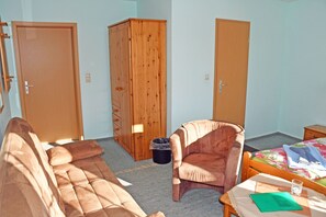TV - 14 double rooms - DEB 006 Pension Seeperle (Sellin)