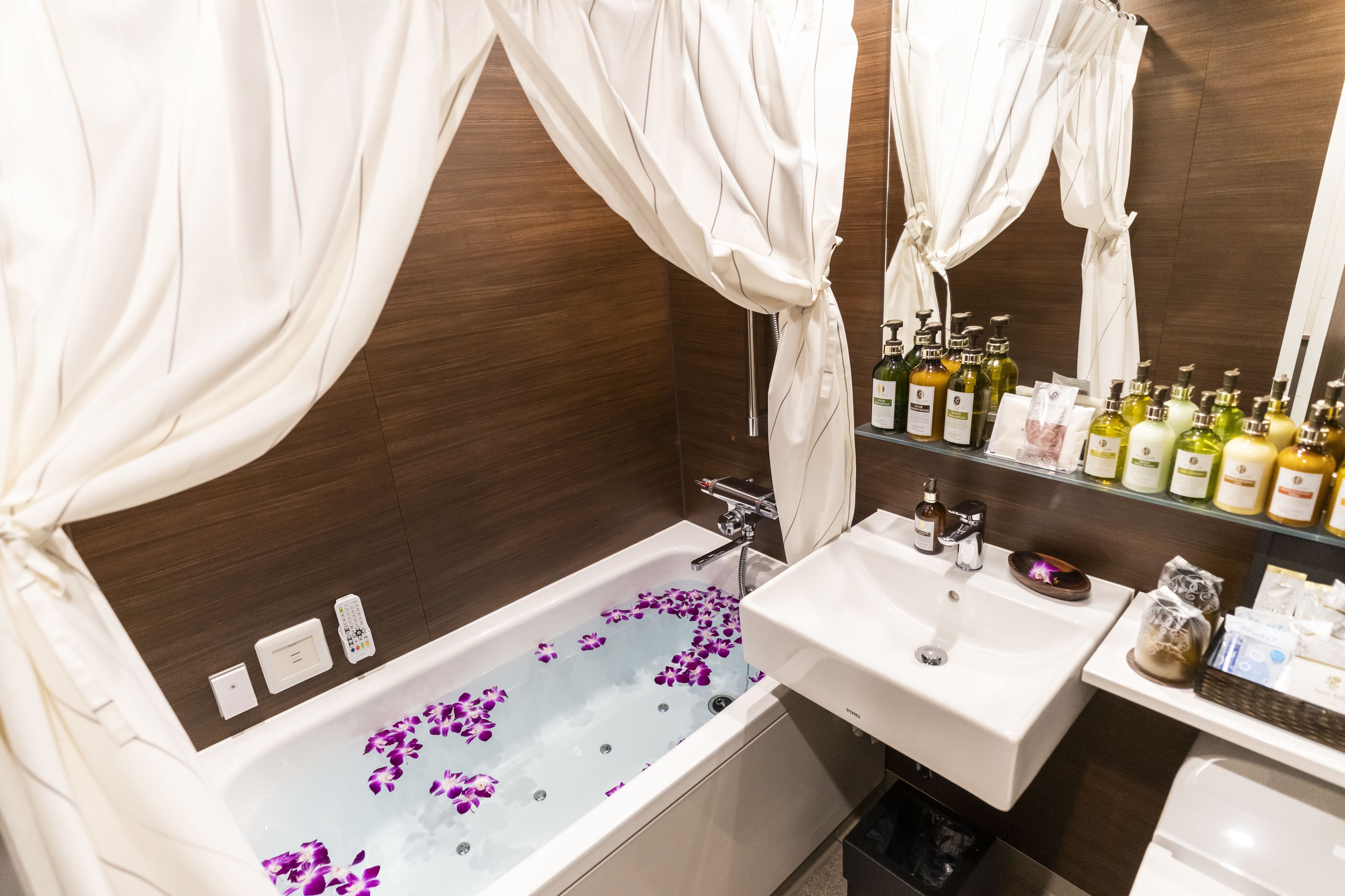 Foto - Hotel Petit Bali Garden Shin Okubo - Shinjuku Sta 10min walk -