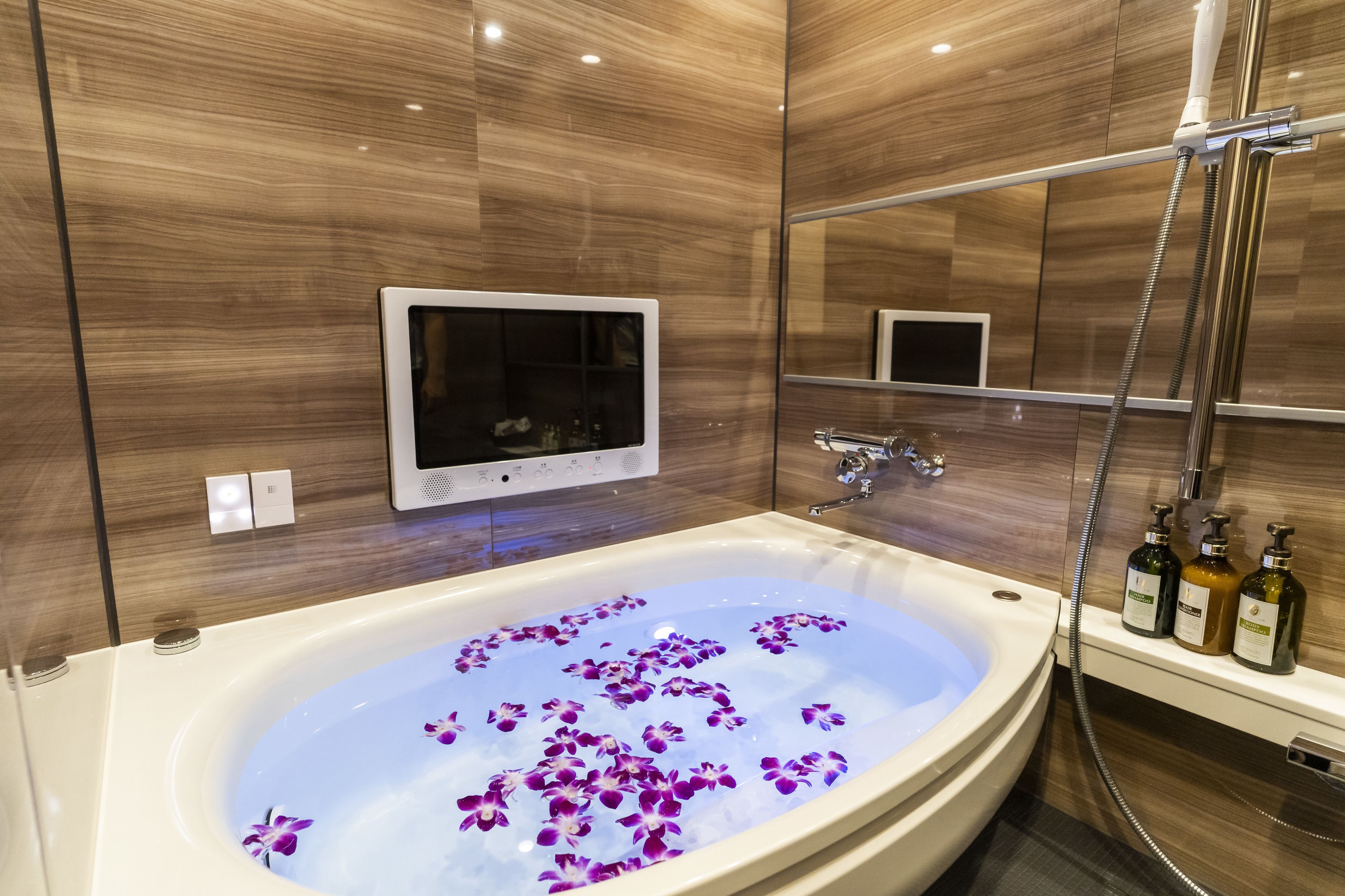 Photo - Hotel Petit Bali Garden Shin Okubo - Shinjuku Sta 10min walk -