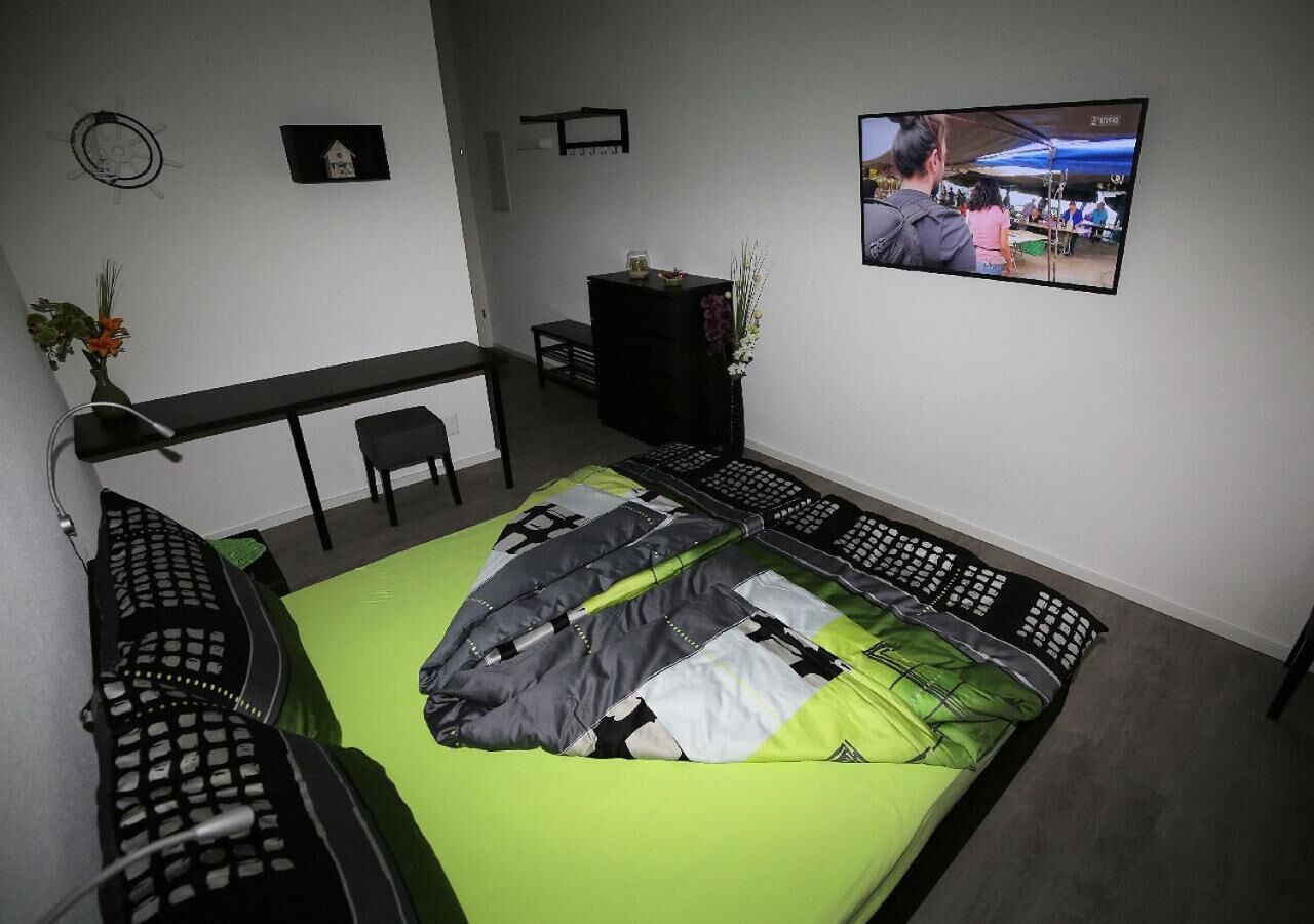 down duvets, individually decorated, individually furnished, desk