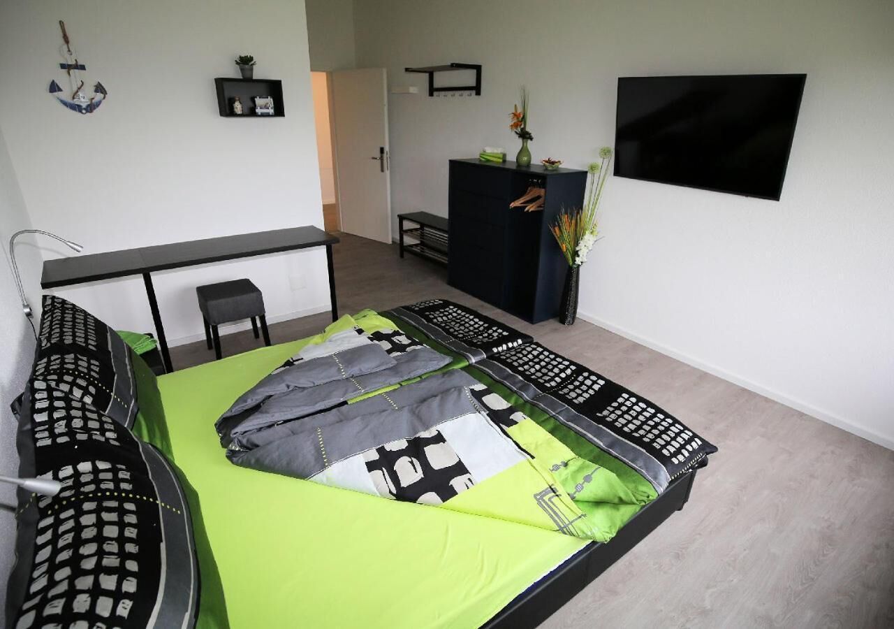 down duvets, individually decorated, individually furnished, desk