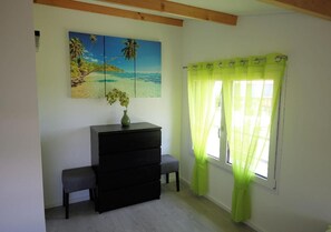 Gebar bulu kapas, dihias secara berasingan 