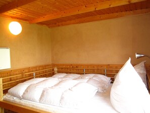 1 habitación y ropa de cama 