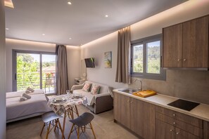 Estúdio básico | Quartos à prova de som, Wi-Fi de cortesia, roupa de cama