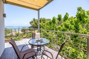 Superior studio | Geluiddichte muren, gratis wifi, beddengoed