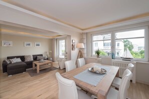 Dining - App. 8/ 3 room Sturmmöwe - Villa Allegra (Binz)