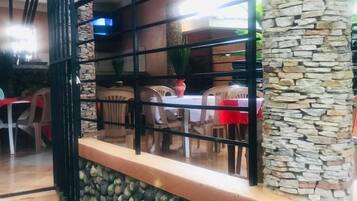 Desayuno continental incluido todos los días