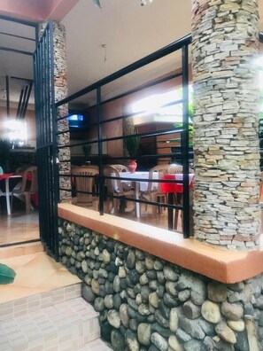 包含每日欧式早餐