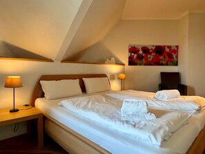1 bedroom, in-room safe, travel crib, WiFi - N38K (BC.a5) - Stranddomicil Steiner (Büsum)