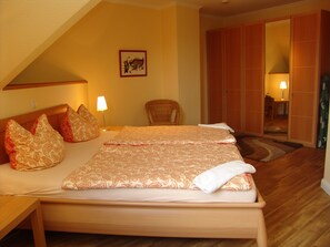 1 Schlafzimmer, Zimmersafe, Reisekinderbett, WLAN