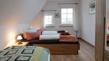 1 Schlafzimmer, Reisekinderbett, WLAN, Bettwäsche
