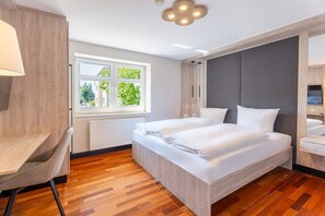 2 habitaciones, escritorio, wifi y ropa de cama 